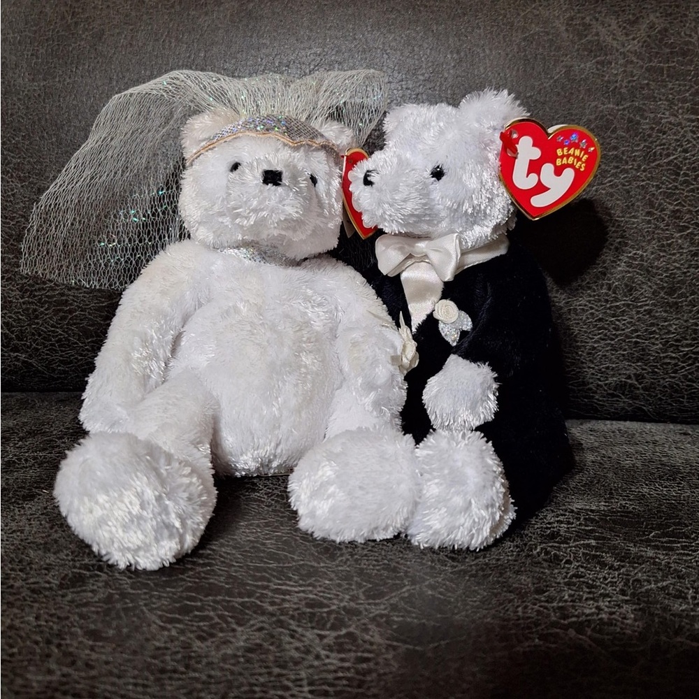 Bride and groom beanie babies 2002
